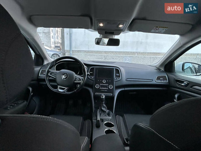 Белый Рено Меган, объемом двигателя 1.46 л и пробегом 192 тыс. км за 11500 $, фото 11 на Automoto.ua