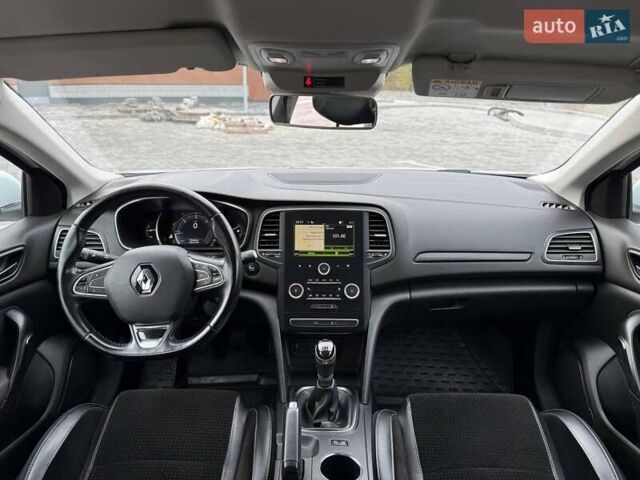 Белый Рено Меган, объемом двигателя 1.46 л и пробегом 195 тыс. км за 12900 $, фото 25 на Automoto.ua