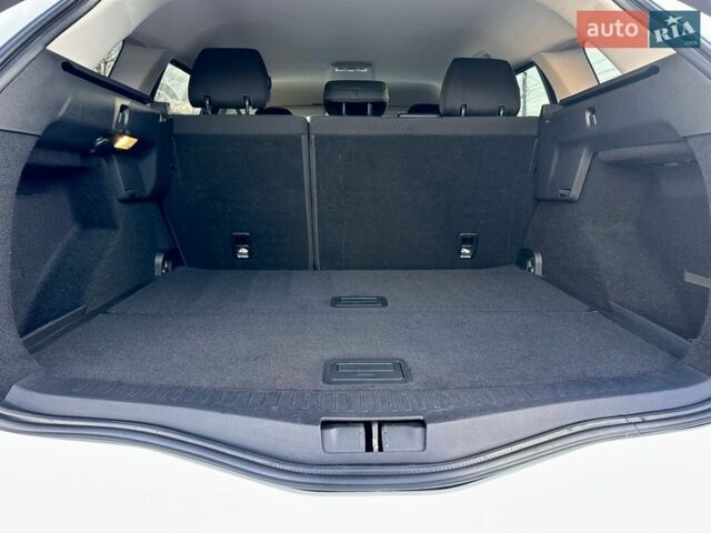 Белый Рено Меган, объемом двигателя 1.46 л и пробегом 127 тыс. км за 13700 $, фото 29 на Automoto.ua