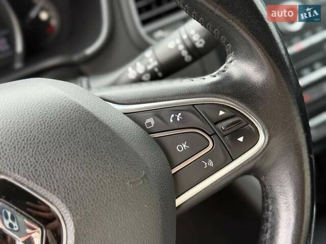 Білий Рено Меган, об'ємом двигуна 1.46 л та пробігом 195 тис. км за 12900 $, фото 32 на Automoto.ua