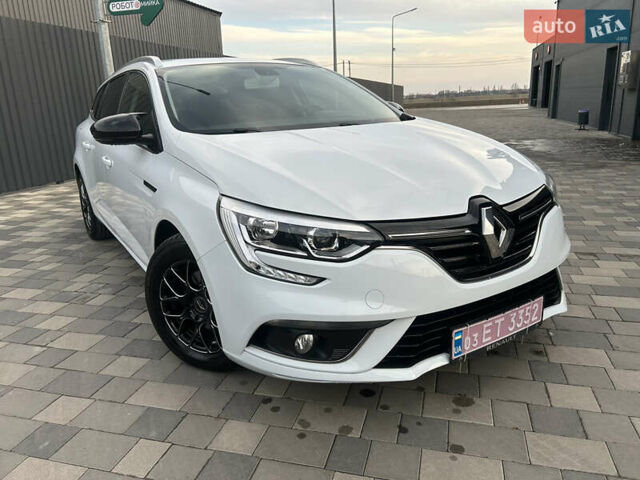 Белый Рено Меган, объемом двигателя 1.5 л и пробегом 209 тыс. км за 12399 $, фото 158 на Automoto.ua