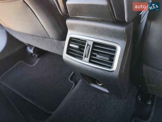 Белый Рено Меган, объемом двигателя 1.46 л и пробегом 200 тыс. км за 11999 $, фото 89 на Automoto.ua