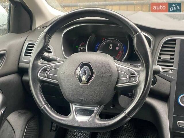 Белый Рено Меган, объемом двигателя 1.46 л и пробегом 197 тыс. км за 12490 $, фото 13 на Automoto.ua