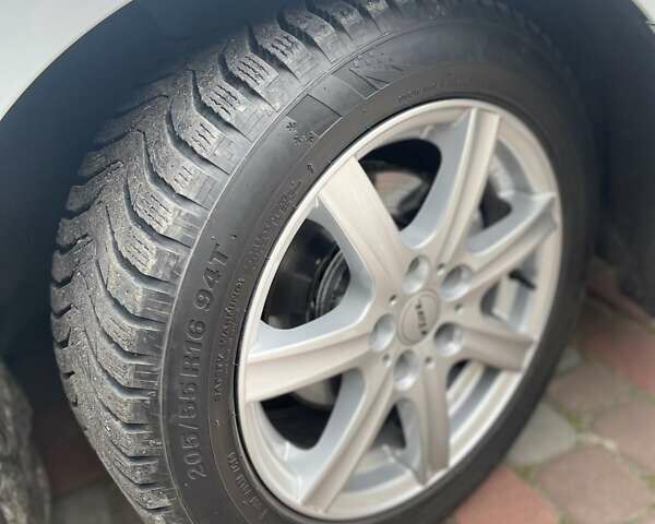Белый Рено Меган, объемом двигателя 1.46 л и пробегом 194 тыс. км за 15850 $, фото 36 на Automoto.ua
