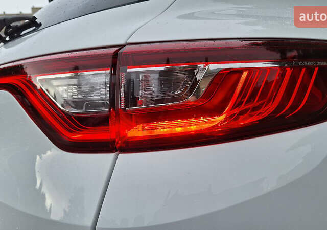 Белый Рено Меган, объемом двигателя 1.5 л и пробегом 150 тыс. км за 14300 $, фото 34 на Automoto.ua