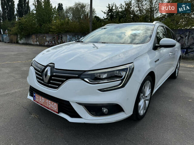 Белый Рено Меган, объемом двигателя 1.46 л и пробегом 268 тыс. км за 11900 $, фото 1 на Automoto.ua