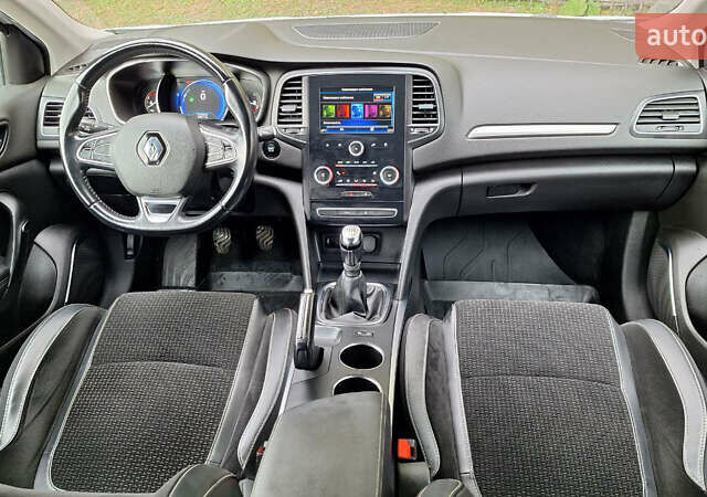 Белый Рено Меган, объемом двигателя 1.5 л и пробегом 150 тыс. км за 14300 $, фото 89 на Automoto.ua