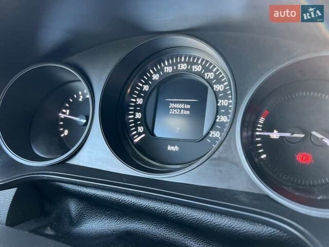 Белый Рено Меган, объемом двигателя 1.46 л и пробегом 312 тыс. км за 11750 $, фото 17 на Automoto.ua