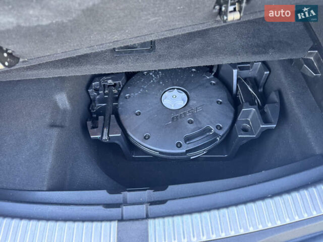 Білий Рено Меган, об'ємом двигуна 1.46 л та пробігом 211 тис. км за 13300 $, фото 40 на Automoto.ua