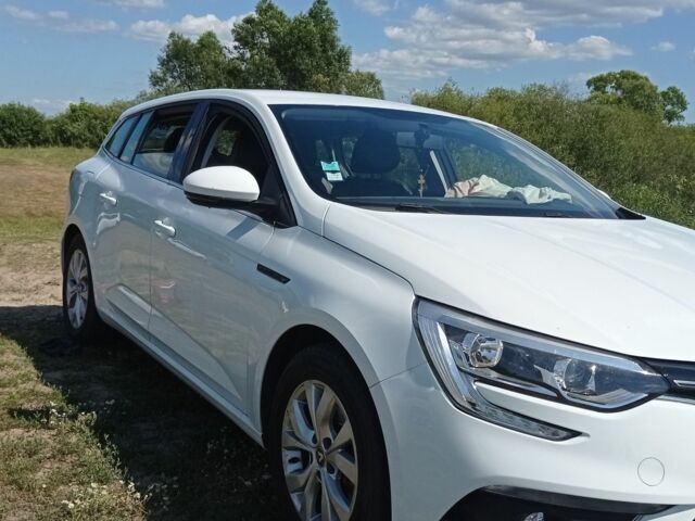Белый Рено Меган, объемом двигателя 0 л и пробегом 210 тыс. км за 11700 $, фото 1 на Automoto.ua