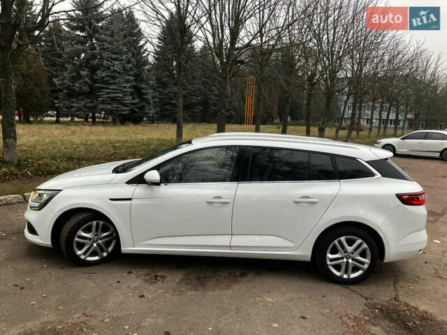 Белый Рено Меган, объемом двигателя 1.5 л и пробегом 213 тыс. км за 9999 $, фото 8 на Automoto.ua