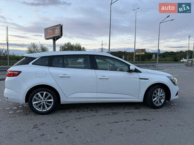 Белый Рено Меган, объемом двигателя 1.5 л и пробегом 189 тыс. км за 12750 $, фото 2 на Automoto.ua