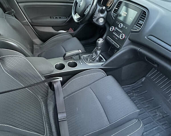 Белый Рено Меган, объемом двигателя 1.46 л и пробегом 192 тыс. км за 11500 $, фото 14 на Automoto.ua