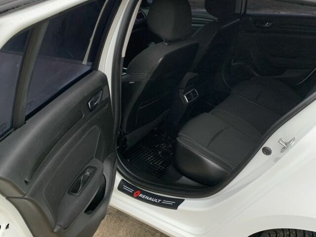 Белый Рено Меган, объемом двигателя 1.5 л и пробегом 289 тыс. км за 11200 $, фото 6 на Automoto.ua