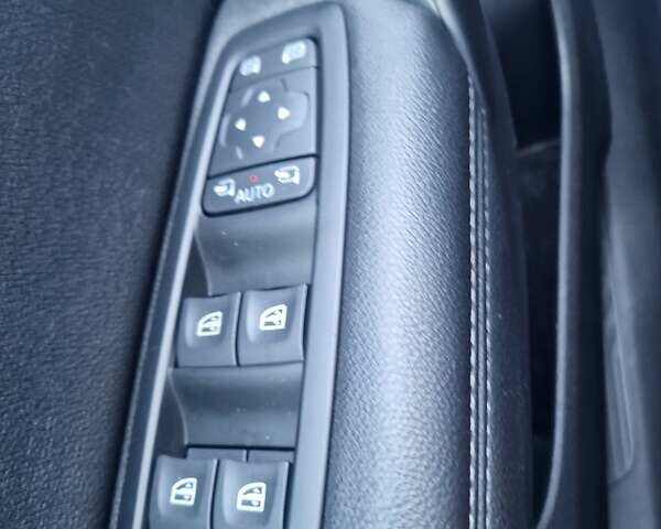 Белый Рено Меган, объемом двигателя 1.5 л и пробегом 218 тыс. км за 14900 $, фото 35 на Automoto.ua