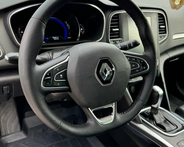 Белый Рено Меган, объемом двигателя 1.46 л и пробегом 268 тыс. км за 11900 $, фото 31 на Automoto.ua