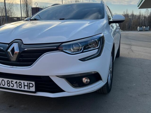 Белый Рено Меган, объемом двигателя 1.46 л и пробегом 195 тыс. км за 12100 $, фото 22 на Automoto.ua