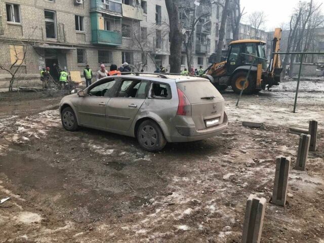 Белый Рено Меган, объемом двигателя 1.5 л и пробегом 320 тыс. км за 2005 $, фото 8 на Automoto.ua