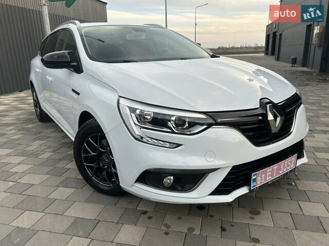 Белый Рено Меган, объемом двигателя 1.5 л и пробегом 209 тыс. км за 12399 $, фото 112 на Automoto.ua
