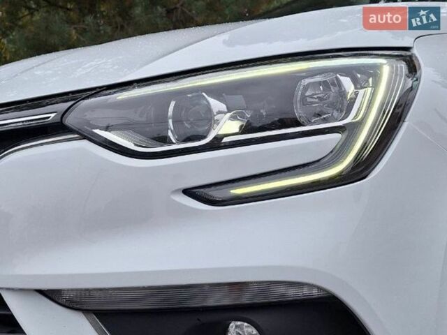 Білий Рено Меган, об'ємом двигуна 1.5 л та пробігом 150 тис. км за 14290 $, фото 60 на Automoto.ua