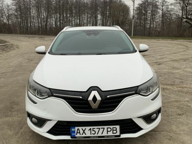 Белый Рено Меган, объемом двигателя 1.5 л и пробегом 289 тыс. км за 11200 $, фото 4 на Automoto.ua