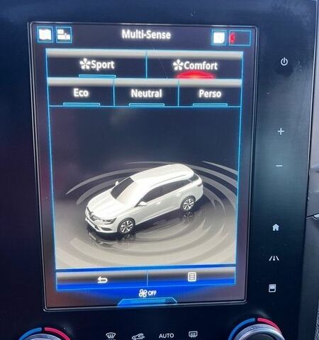 Белый Рено Меган, объемом двигателя 1.5 л и пробегом 209 тыс. км за 12999 $, фото 14 на Automoto.ua