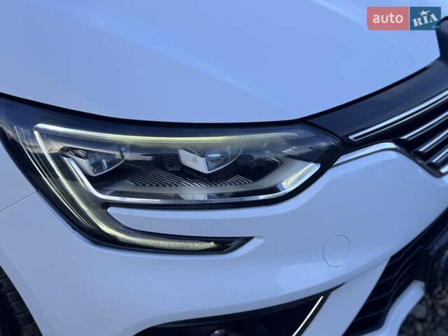 Білий Рено Меган, об'ємом двигуна 1.46 л та пробігом 211 тис. км за 13300 $, фото 21 на Automoto.ua