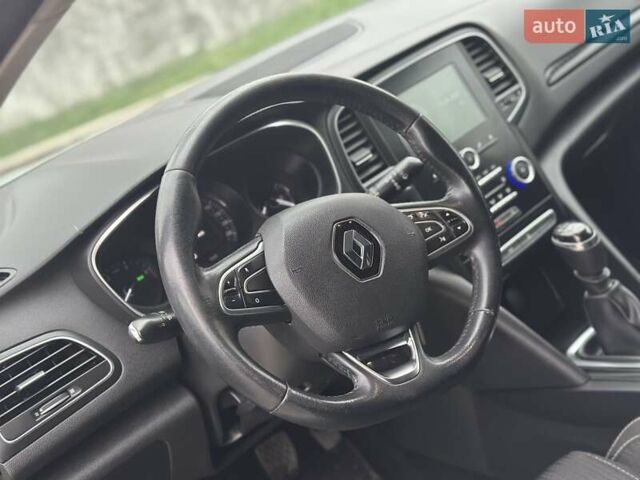 Білий Рено Меган, об'ємом двигуна 1.5 л та пробігом 210 тис. км за 11900 $, фото 4 на Automoto.ua