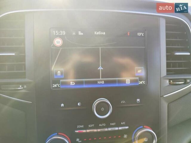 Белый Рено Меган, объемом двигателя 1.46 л и пробегом 200 тыс. км за 11999 $, фото 57 на Automoto.ua