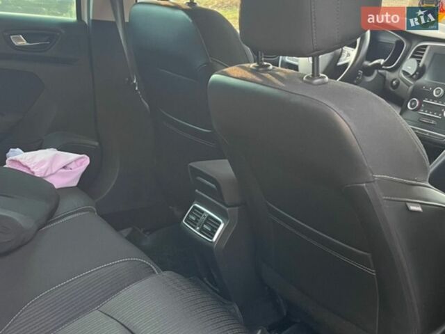 Белый Рено Меган, объемом двигателя 1.46 л и пробегом 260 тыс. км за 13900 $, фото 6 на Automoto.ua