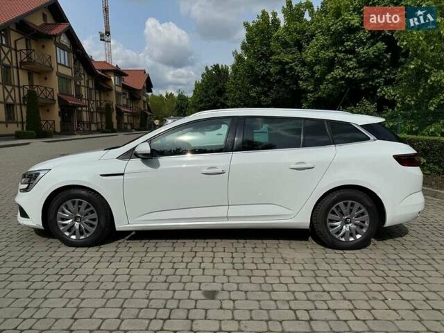 Белый Рено Меган, объемом двигателя 1.5 л и пробегом 210 тыс. км за 12000 $, фото 2 на Automoto.ua