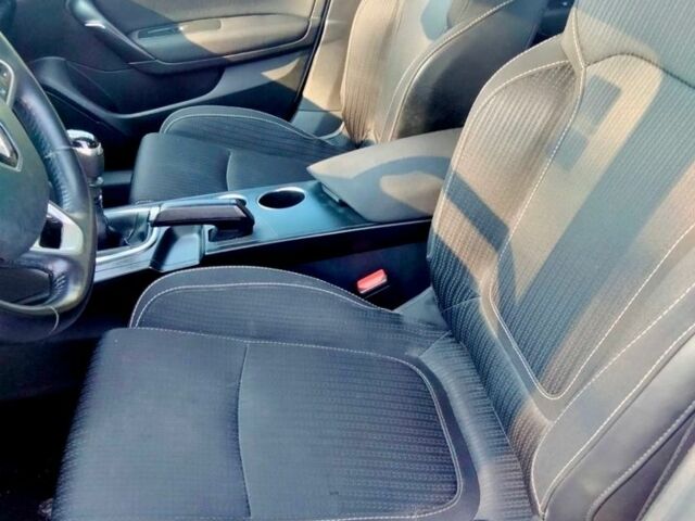 Белый Рено Меган, объемом двигателя 1.6 л и пробегом 126 тыс. км за 14200 $, фото 9 на Automoto.ua