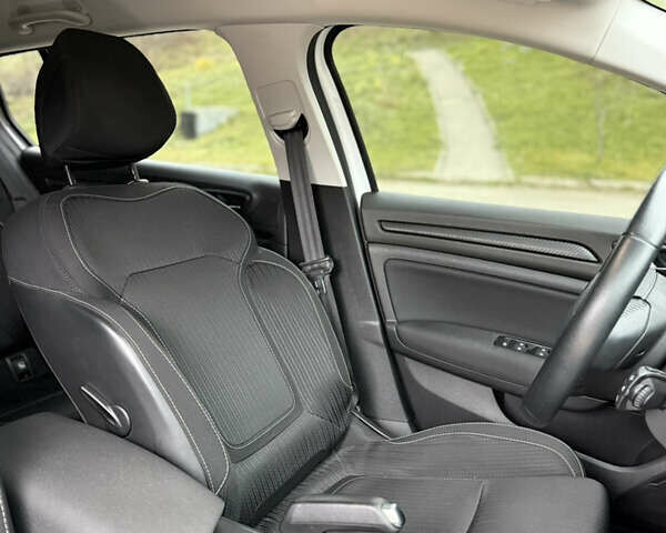 Білий Рено Меган, об'ємом двигуна 1.5 л та пробігом 125 тис. км за 14200 $, фото 30 на Automoto.ua