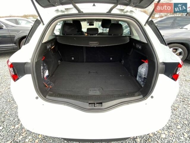 Білий Рено Меган, об'ємом двигуна 1.46 л та пробігом 259 тис. км за 11700 $, фото 23 на Automoto.ua