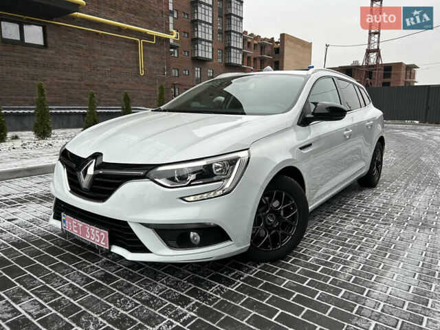 Белый Рено Меган, объемом двигателя 1.5 л и пробегом 209 тыс. км за 12800 $, фото 112 на Automoto.ua