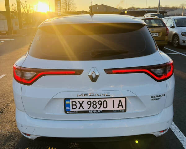 Білий Рено Меган, об'ємом двигуна 1.5 л та пробігом 213 тис. км за 11800 $, фото 1 на Automoto.ua