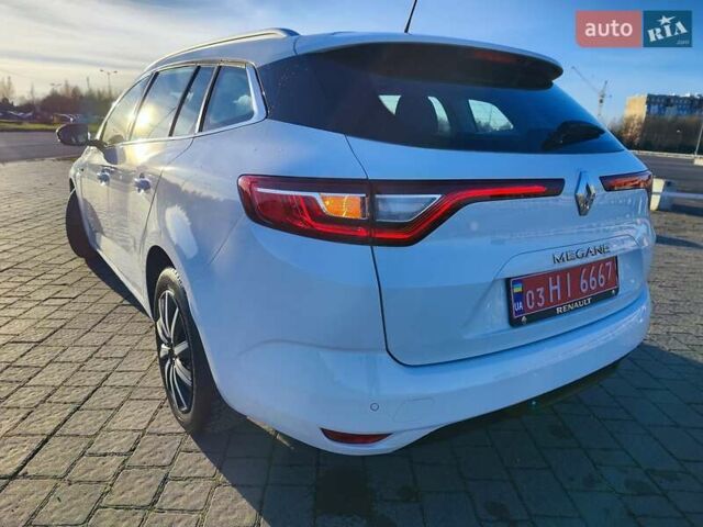 Белый Рено Меган, объемом двигателя 1.46 л и пробегом 200 тыс. км за 11999 $, фото 29 на Automoto.ua