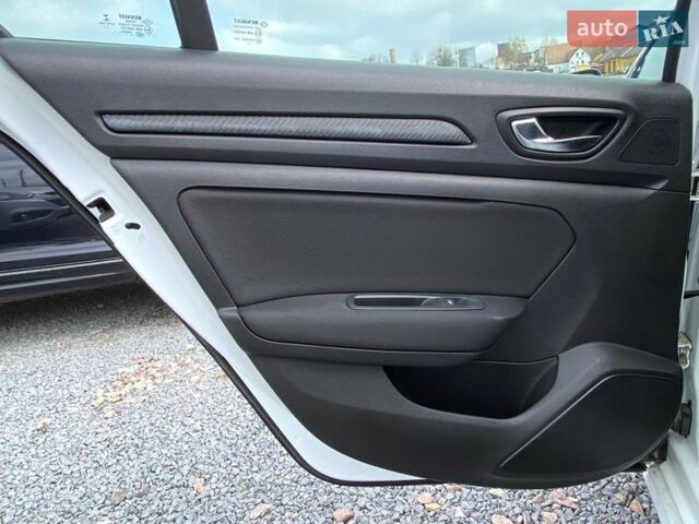 Білий Рено Меган, об'ємом двигуна 1.46 л та пробігом 259 тис. км за 11700 $, фото 22 на Automoto.ua