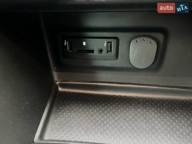 Белый Рено Меган, объемом двигателя 1.5 л и пробегом 208 тыс. км за 14300 $, фото 37 на Automoto.ua