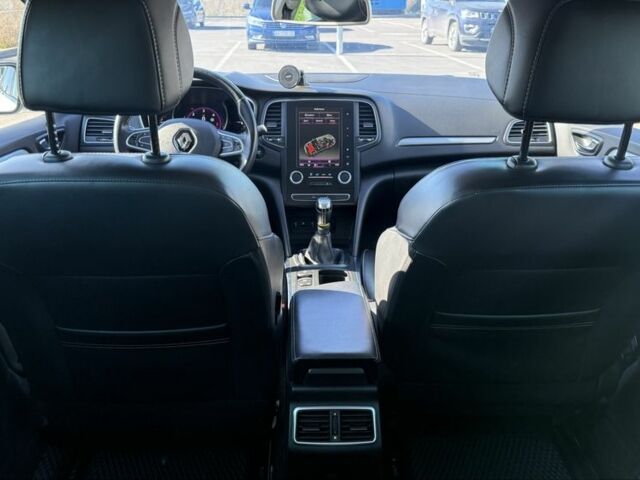 Белый Рено Меган, объемом двигателя 1.6 л и пробегом 236 тыс. км за 12600 $, фото 10 на Automoto.ua