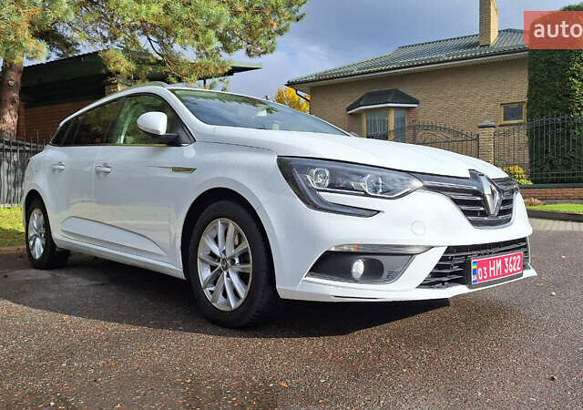 Белый Рено Меган, объемом двигателя 1.5 л и пробегом 150 тыс. км за 14300 $, фото 3 на Automoto.ua