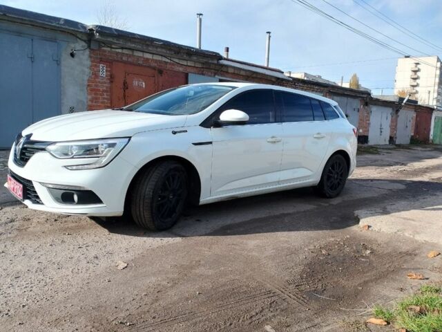 Білий Рено Меган, об'ємом двигуна 1.5 л та пробігом 243 тис. км за 11500 $, фото 1 на Automoto.ua