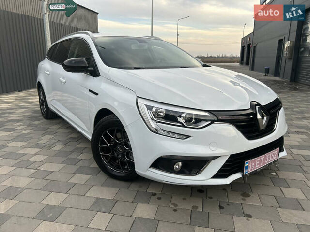 Белый Рено Меган, объемом двигателя 1.5 л и пробегом 209 тыс. км за 12399 $, фото 150 на Automoto.ua