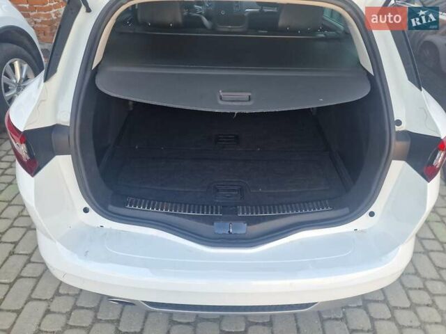 Белый Рено Меган, объемом двигателя 1.5 л и пробегом 218 тыс. км за 14900 $, фото 13 на Automoto.ua