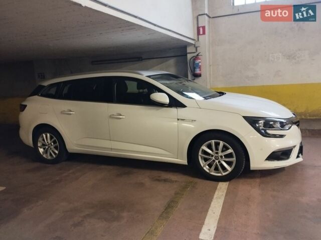 Білий Рено Меган, об'ємом двигуна 1.46 л та пробігом 190 тис. км за 11019 $, фото 13 на Automoto.ua