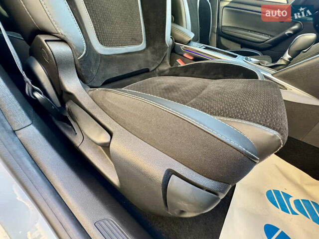 Білий Рено Меган, об'ємом двигуна 1.46 л та пробігом 185 тис. км за 15600 $, фото 23 на Automoto.ua