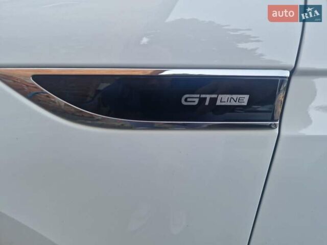 Белый Рено Меган, объемом двигателя 1.5 л и пробегом 218 тыс. км за 14900 $, фото 11 на Automoto.ua