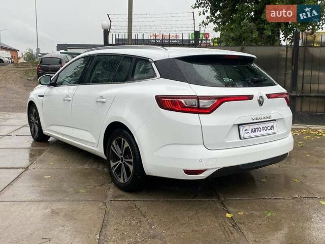 Белый Рено Меган, объемом двигателя 1.46 л и пробегом 197 тыс. км за 12490 $, фото 4 на Automoto.ua