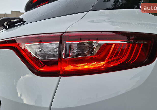 Белый Рено Меган, объемом двигателя 1.5 л и пробегом 150 тыс. км за 14290 $, фото 17 на Automoto.ua