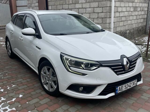 Білий Рено Меган, об'ємом двигуна 1.46 л та пробігом 203 тис. км за 14650 $, фото 1 на Automoto.ua